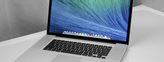 Apple Macbook Pro 17″ i7 Laptop